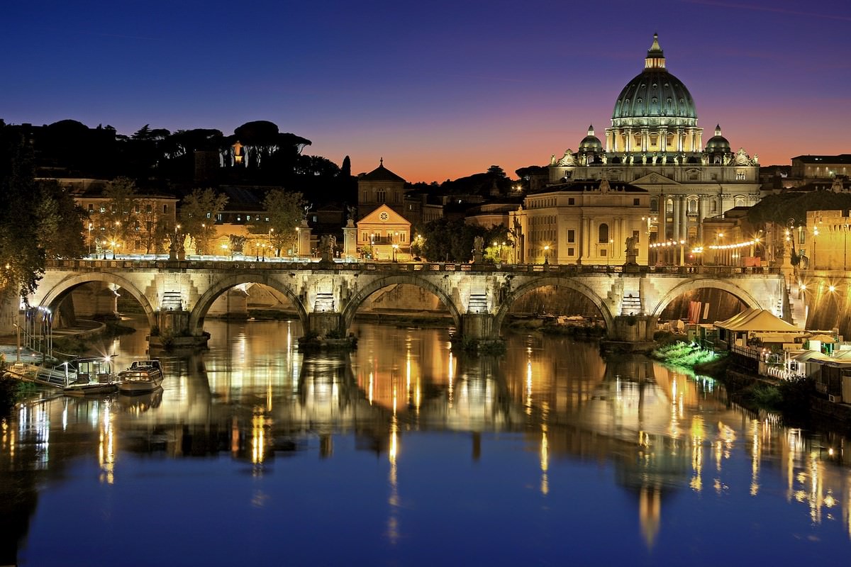 Foto meramente ilustrativa de Roma, Itália de Julius Silver no Pexels.