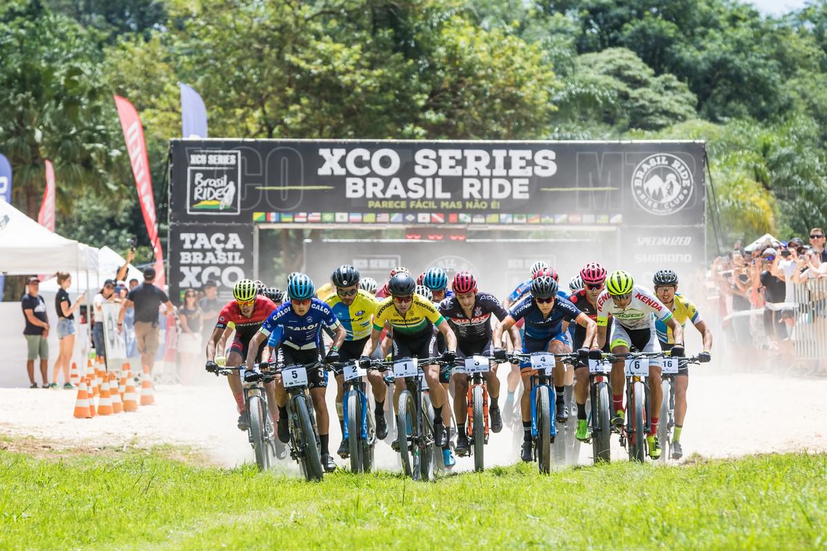 Largada do XCO Brasil Ride. Foto: Wladimir Togumi / Brasil Ride.
