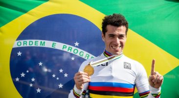 Henrique Avancini campeão Mundial de Mountain Bike XCM 2018. Foto: Guilherme.Rosindo, CC BY-SA 4.0, via Wikimedia Commons.