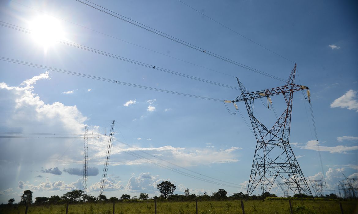 Energia elétrica, linha de transmissão. Foto: © Fábio Rodrigues Pozzebom/Arquivo/Agência Brasil.