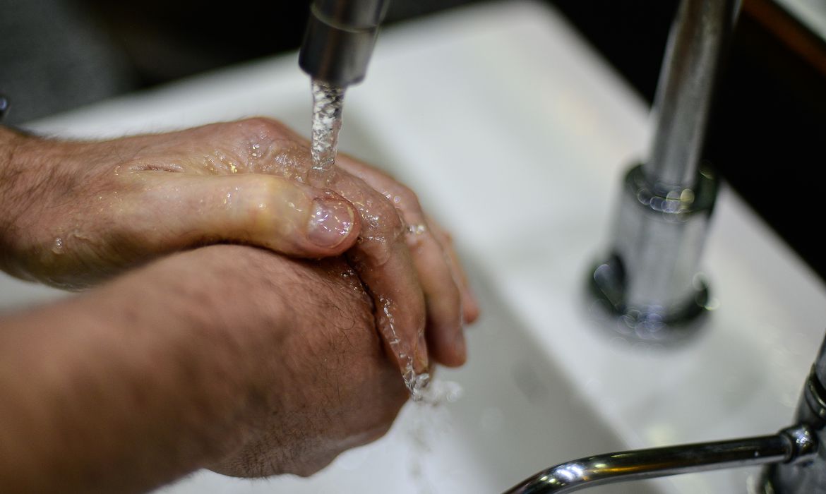 15 de Outubro - Dia Mundial da Lavagem das Mãos. Foto: Marcello Casal Jr. / Agência Brasil.