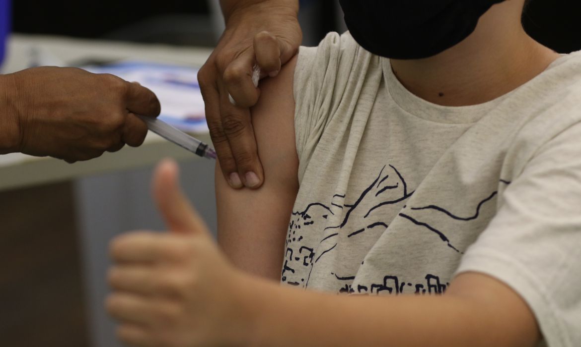 Vacinação. Foto: © Tânia Rêgo / Agência Brasil.