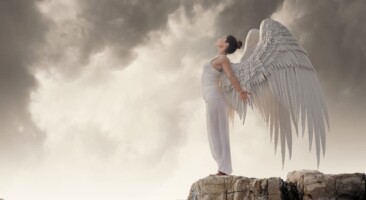 Anjos na Religião e Mitologia: Explorando a Mística Celestial. Imagem de Freepik.